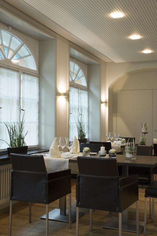 Gasthaus Zum Bahnhof Berg Luaran gambar